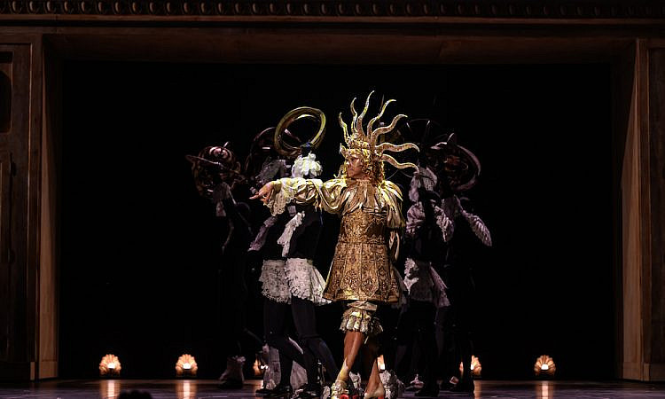 «Кабала святош»: Барочный постмодернизм в МХТ