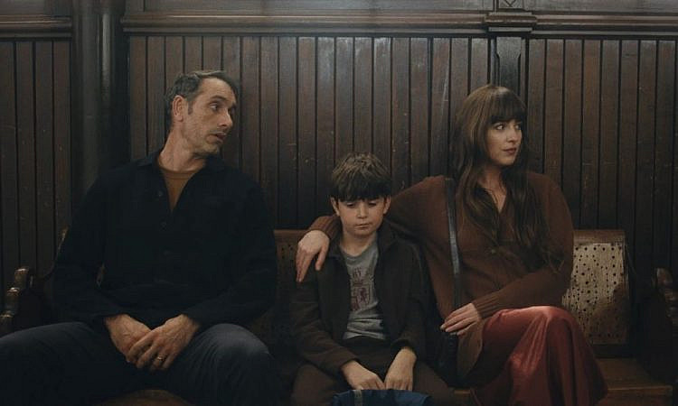 «Нескромные»: Нетрадиционно о традиционных ценностях