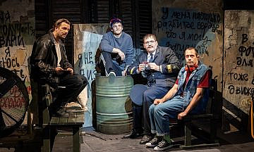 «Сны моего отца 2.0» в Маяковке: Фантасмагорический иммерсив для взрослых