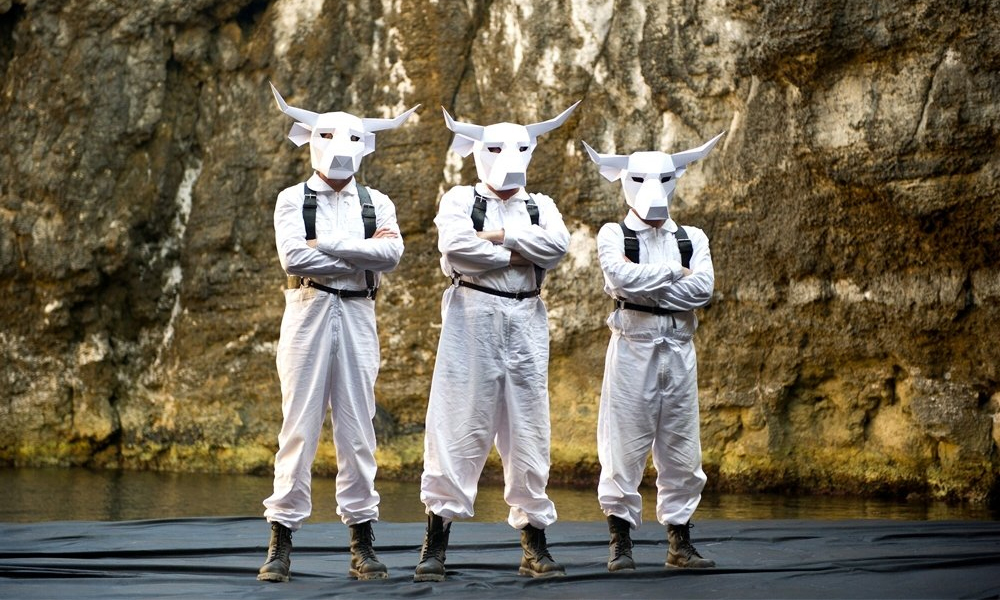 «Икария» (2016)