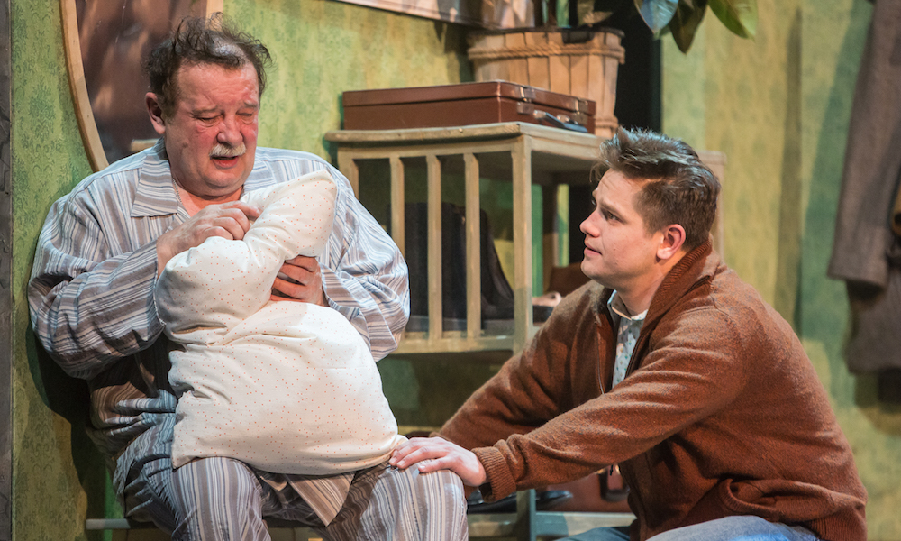 старший сын.