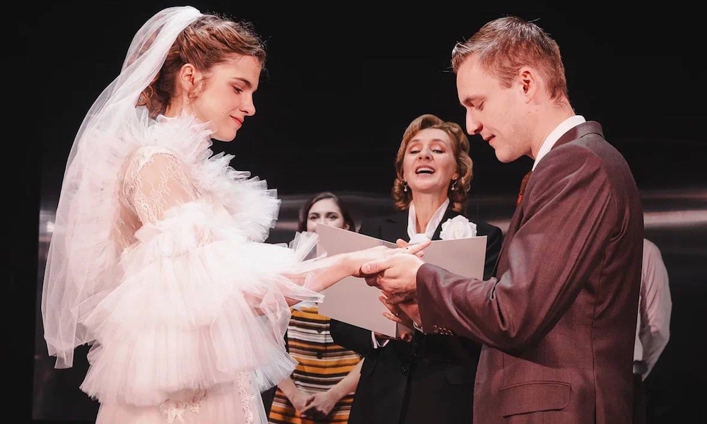 «С любимыми не расставайтесь»: Символичная премьера в Театре Олега Табакова