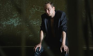 От стиляг до панков: 7 фильмов о музыке, бунте и его последствиях