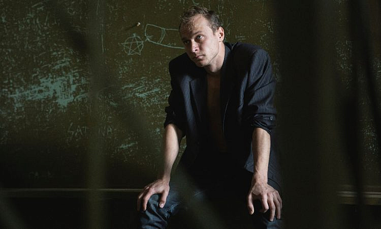 От стиляг до панков: 7 фильмов о музыке, бунте и его последствиях