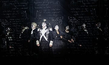 Каким получился спектакль «Ревизор: Комедия в стихах» в Губернском театре