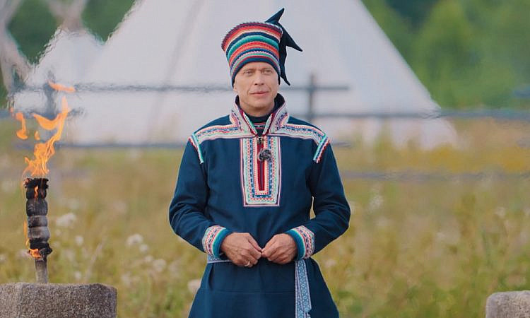 Как выжить в Китае, в каменном веке, в Самарканде, в деревне и в монастыре