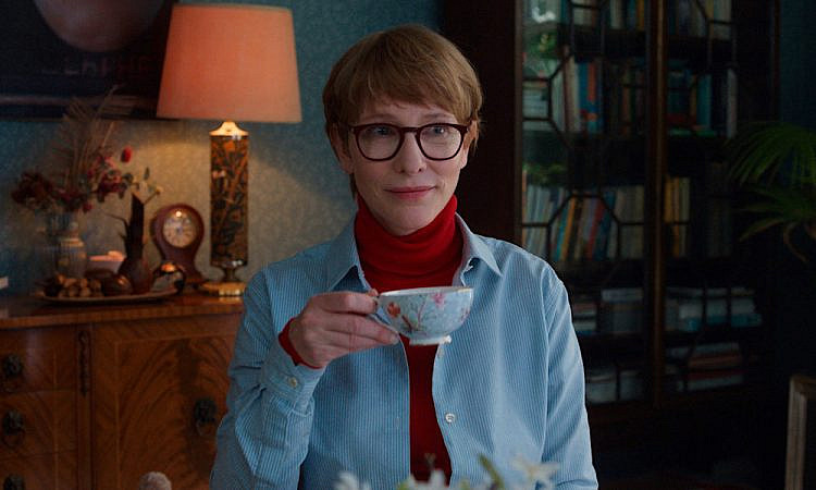 «Отец мать сестра брат»: Семейное чаепитие с Джимом Джармушем