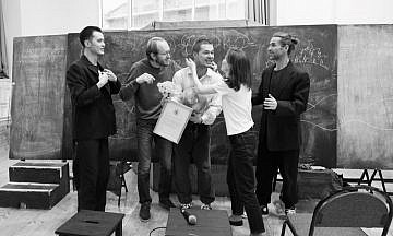 В МХТ имени Чехова премьера – «Школа для дураков»