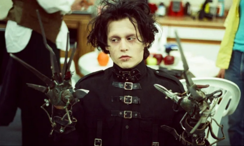 Эдвард руки-ножницы