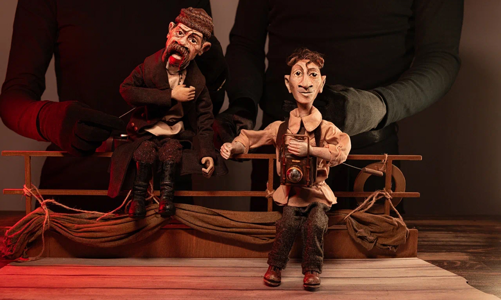 Мокьюментари-спектакль с участием кукол про Максима Горького представят в Театре наций