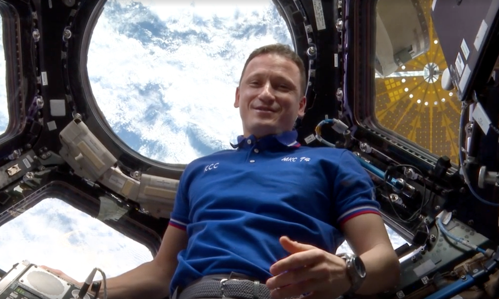 Российские космонавты первыми увидели новый фильм «Простоквашино»