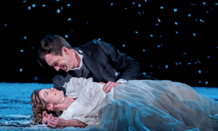 Зимние спектакли для взрослых, которые стоит увидеть на праздниках