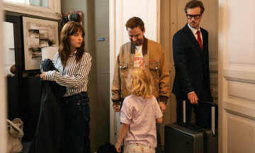 «Комментируй это»: Жизнеутверждающий ромком, полный бытового абсурда