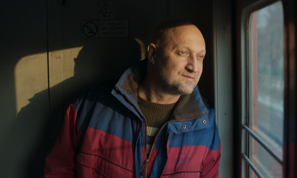 Okko представляет благотворительный проект «Встать на ноги»