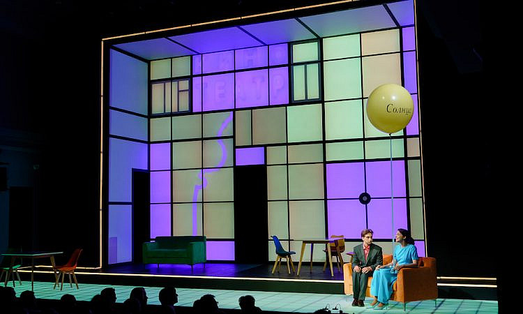 Сердца восьмерых: «Молодожены» в Театре на Бронной