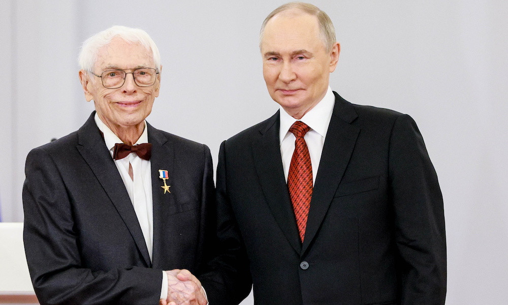 Владимир Путин поздравил Александра Зацепина со 100-летием