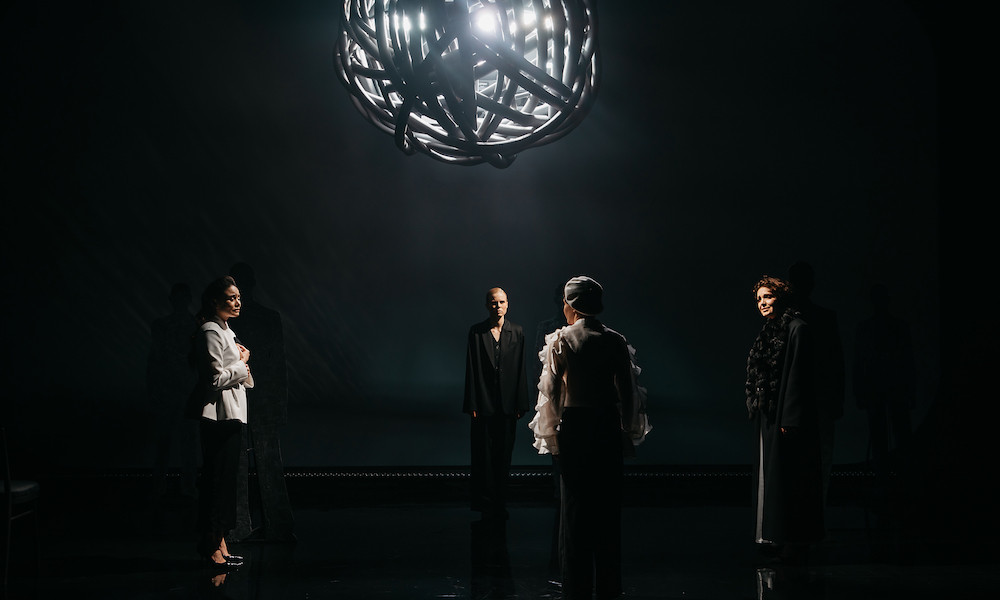 «Горький. Любовь»: Светит, да не греет