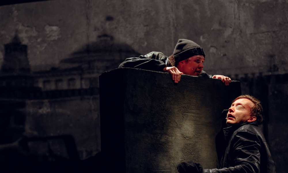 Кинотеатр: Известные сценарии на сцене