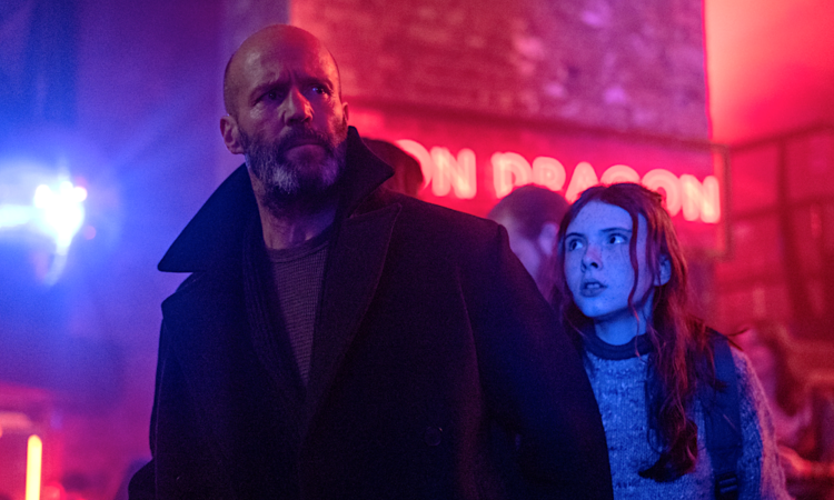 «Убежище»: Джейсон Стэйтем в бегах, Билл Найи в очках