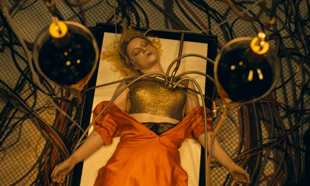 «Невеста!» (2026)