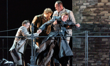 «Белая гвардия» в Малом театре: Хроники катастрофы