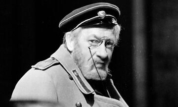 Выставка «Евгений Евстигнеев. Талант без лишних слов» откроется в МХТ имени Чехова