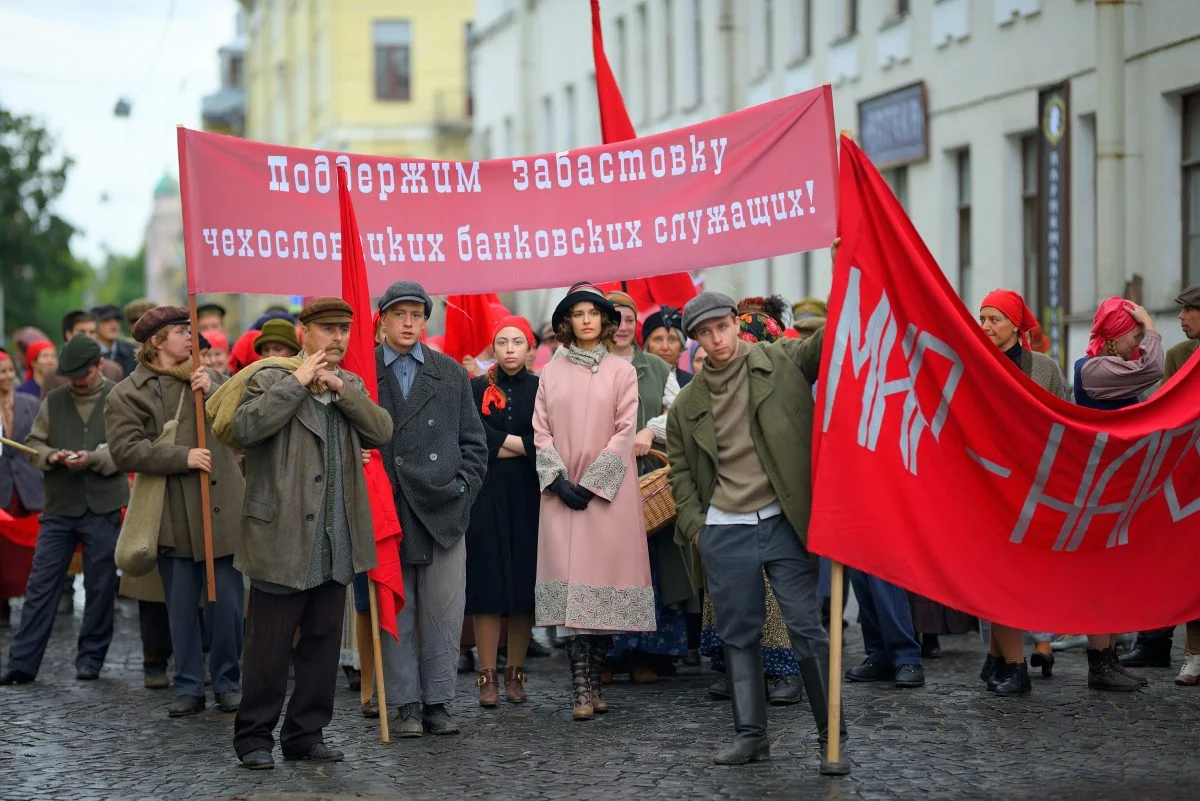 Гони монету: Как снимался сериал «Цыпленок жареный» | КиноРепортер